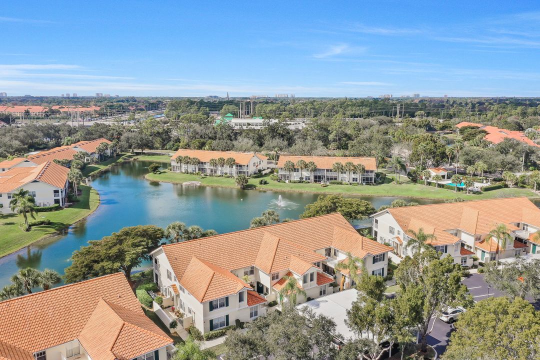 5025 Cedar Springs Dr #204, Naples, FL 34110