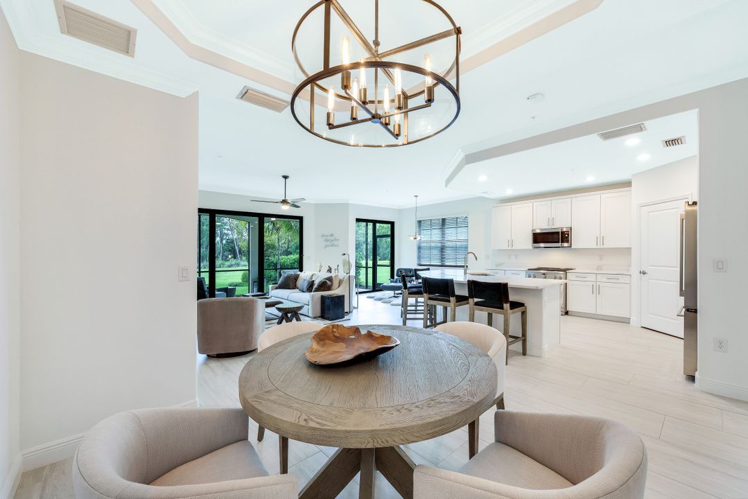 16348 Viansa Wy, Naples, FL 34110