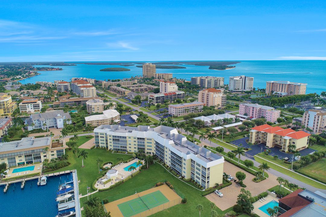 1011 Swallow Ave #305, Marco Island, FL 34145