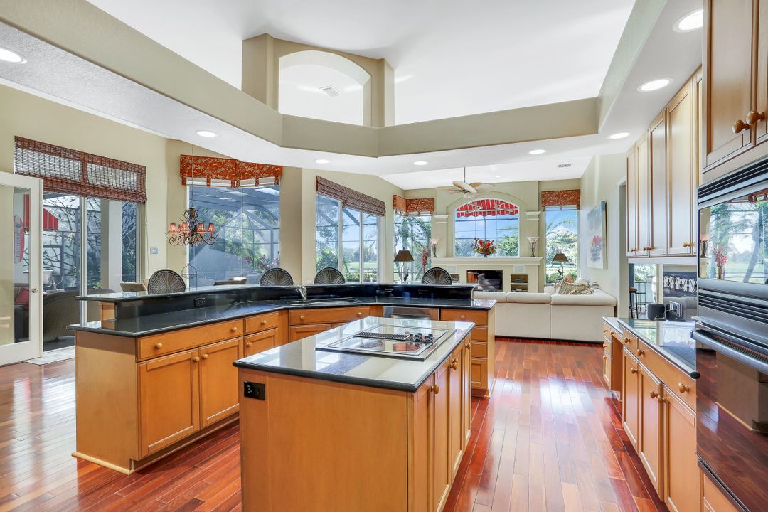 25150 Ridge Oak Dr, Bonita Springs, FL 34134