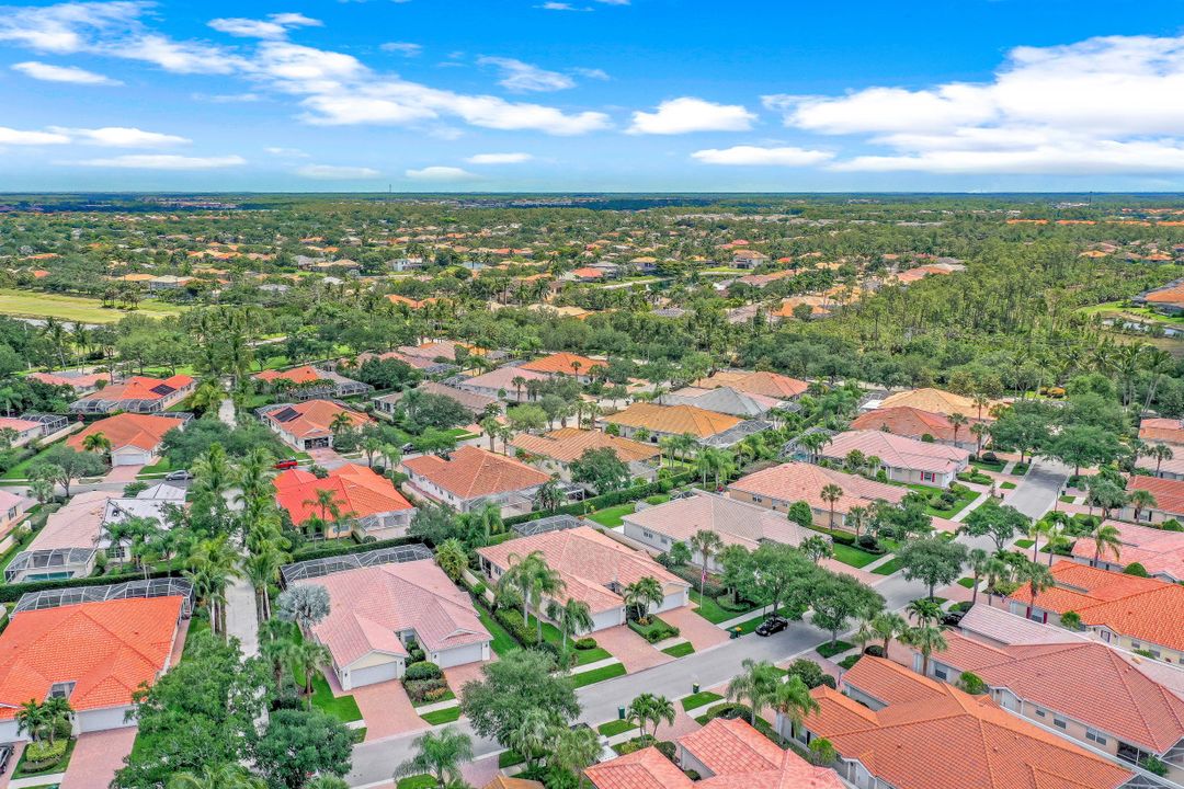 4280 Redonda Ln, Naples, FL 34119