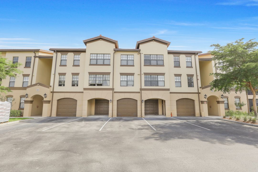 12975 Positano Cir #104, Naples, FL 34105