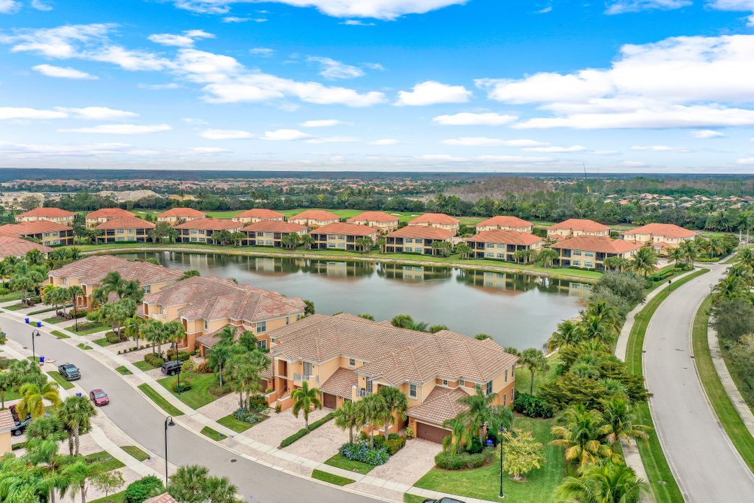 10390 Glastonbury Cir #102, Fort Myers, FL 33913