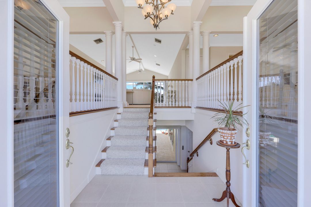 880 Limpet Dr, Sanibel, FL 33957