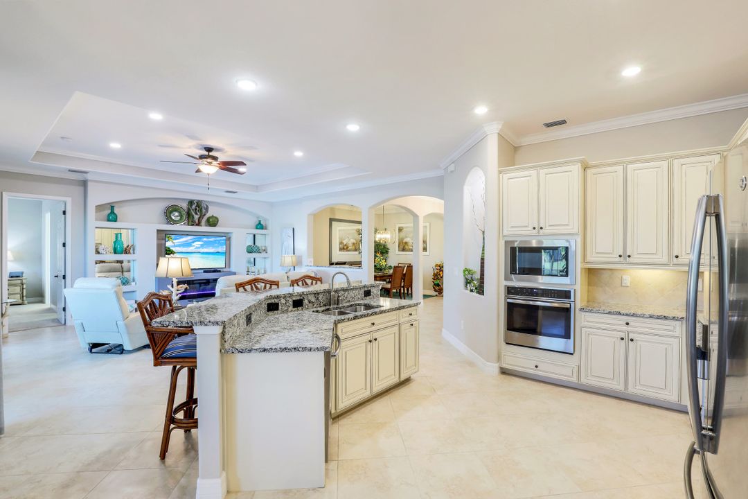 28111 Kerry Ct, Bonita Springs, FL 34135