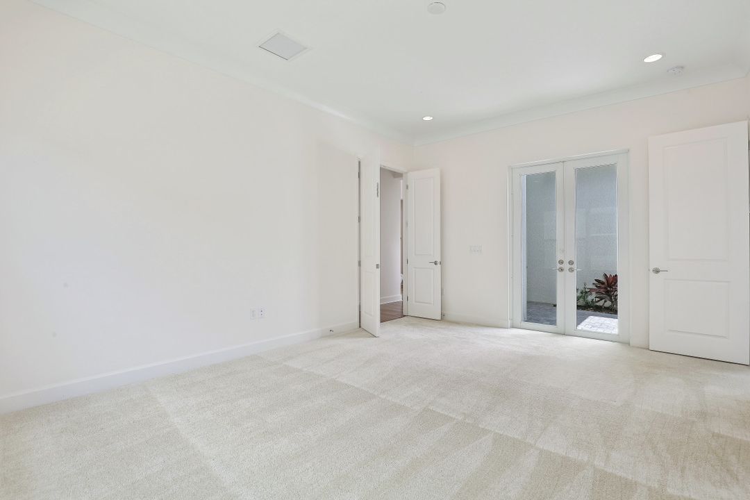 28549 Terramore Ct, Bonita Springs, FL 34135