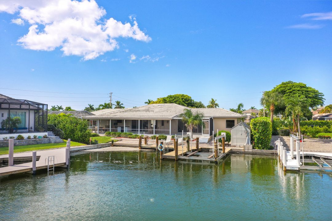 1201 Laurel Ct, Marco Island, FL 34145