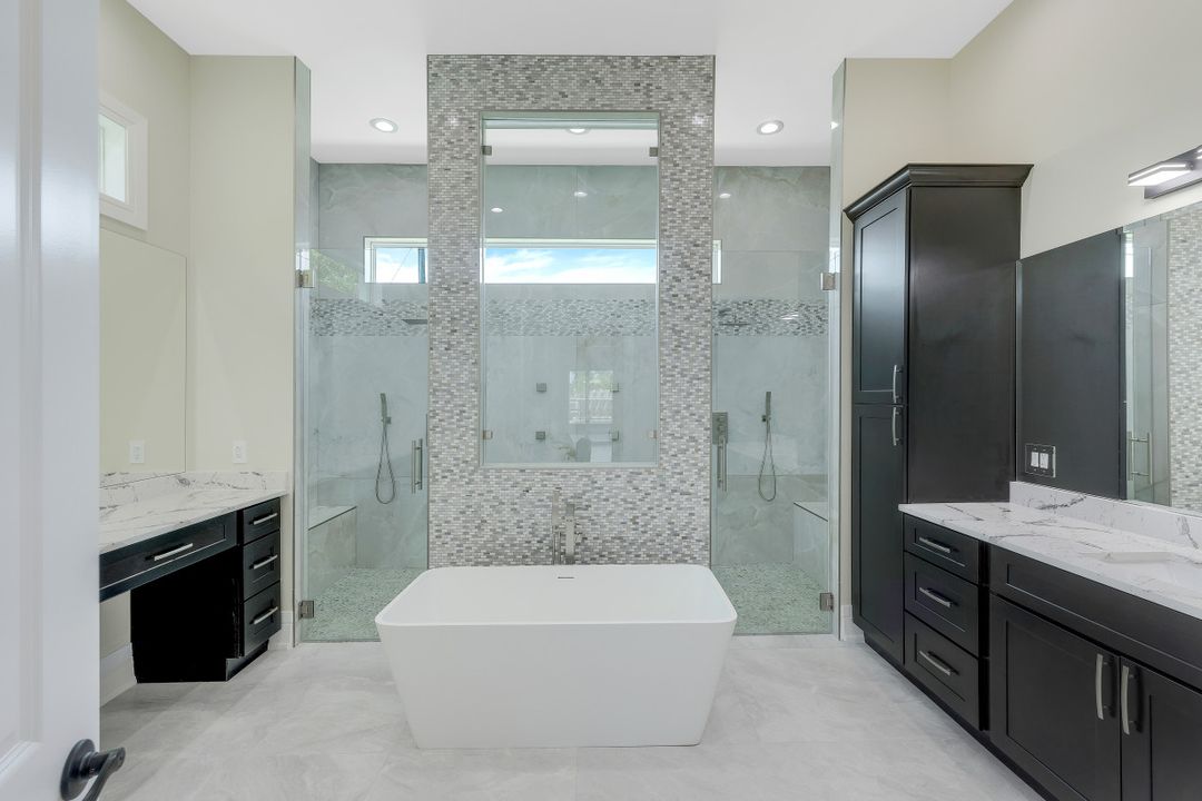 5332 Malibu Ct, Cape Coral, FL 33904