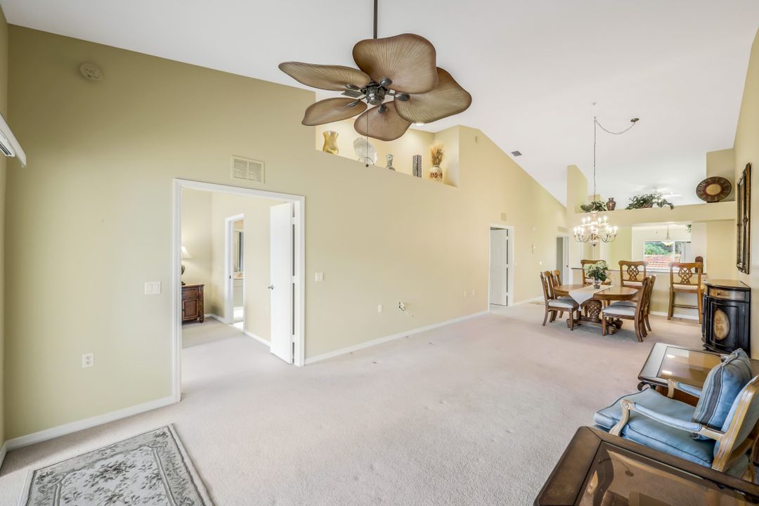 2386 Magnolia Ln #16, Naples, FL 34112
