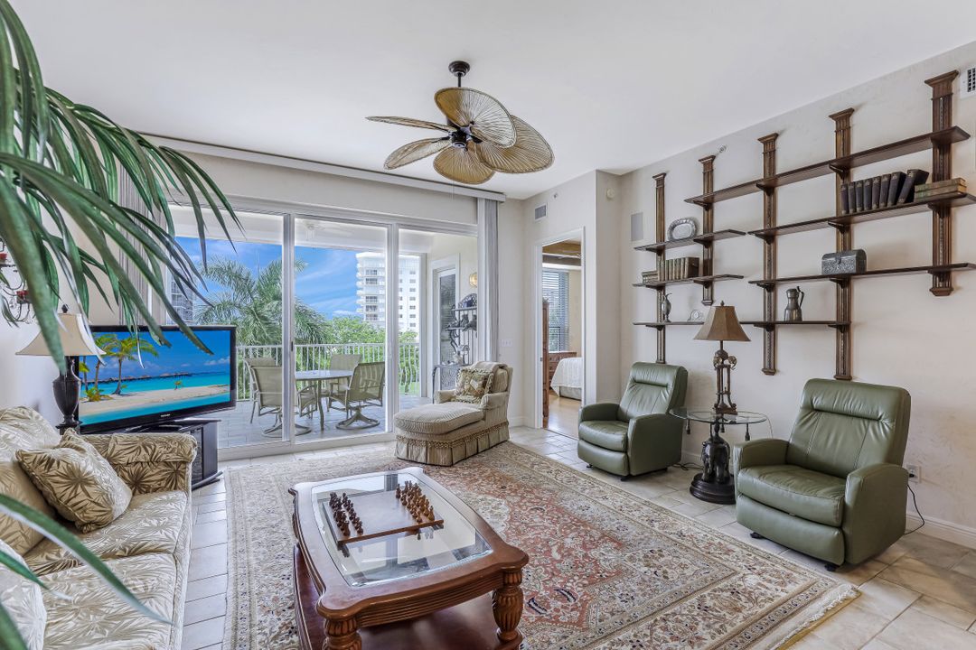 1061 S Collier Blvd #303, Marco Island, FL 34145