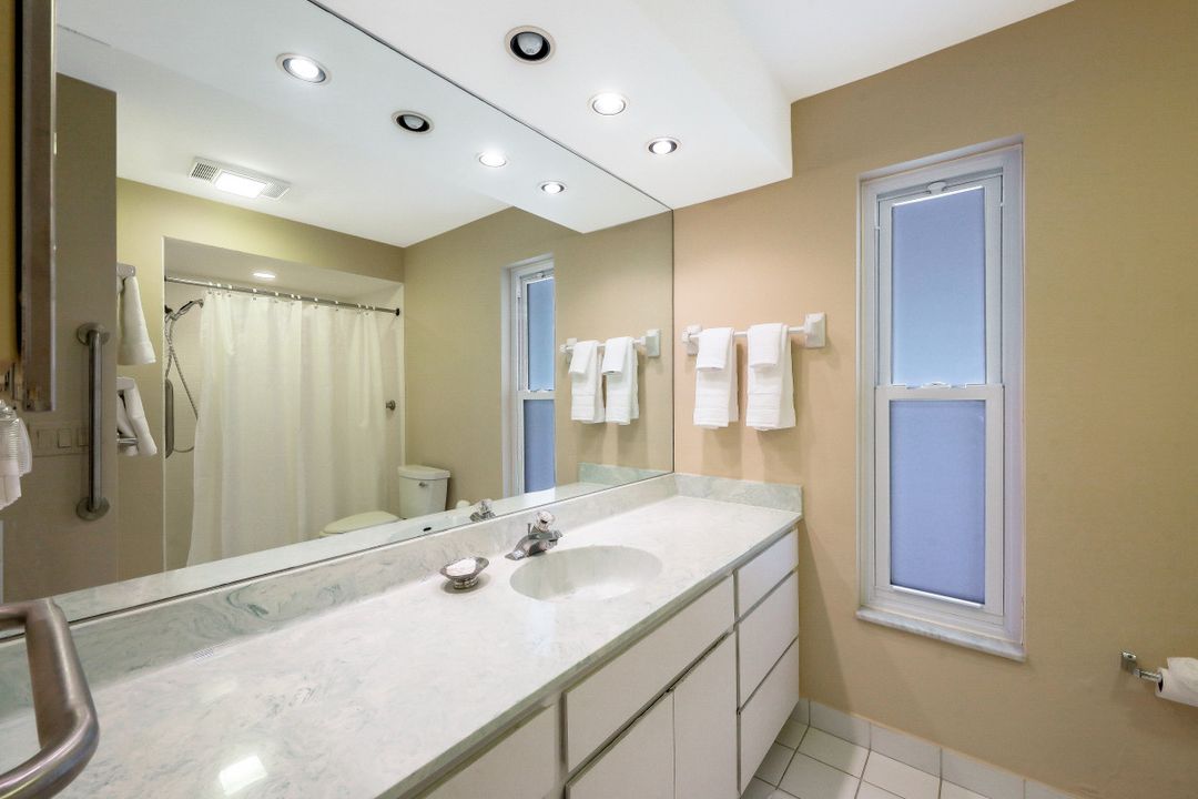 280 S Golf Dr, Naples, FL 34102