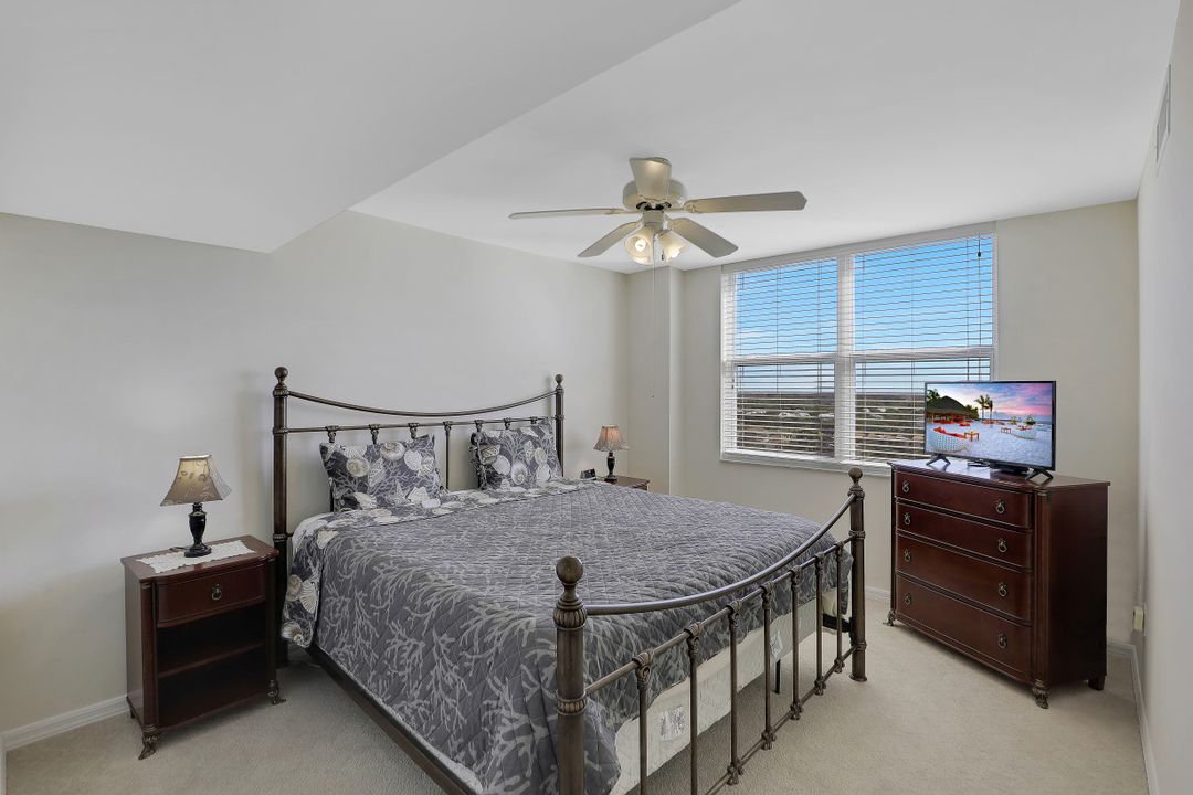 6585 Nicholas Blvd #1405, Naples, FL 34108