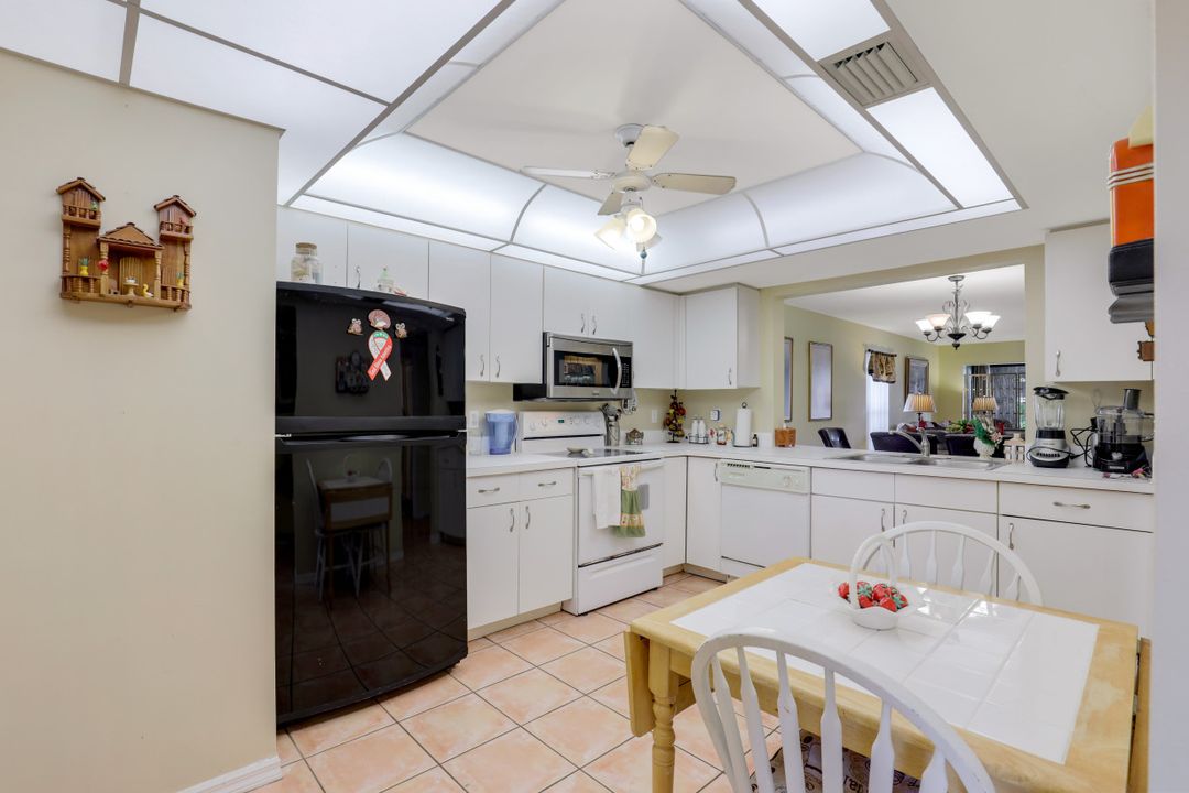 400 Misty Pines Cir #101, Naples, FL 34105