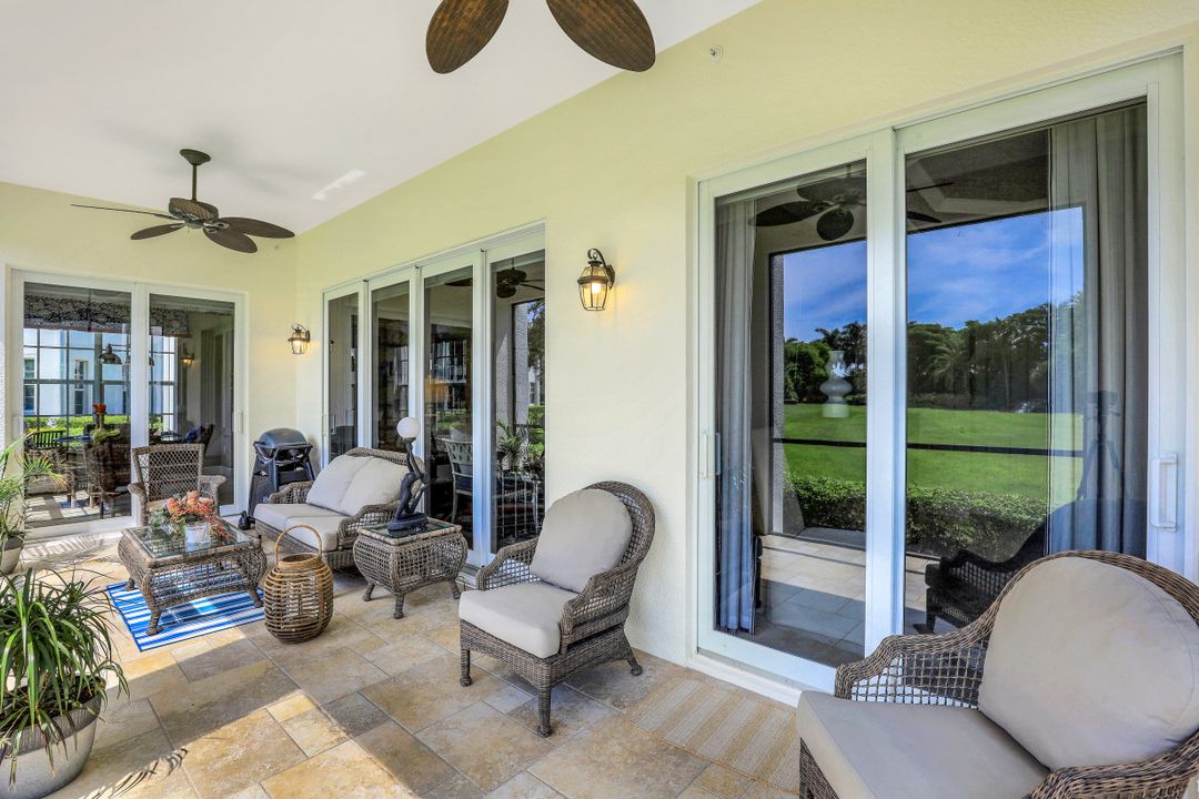8036 Players Cove Dr #102, Naples, FL 34113