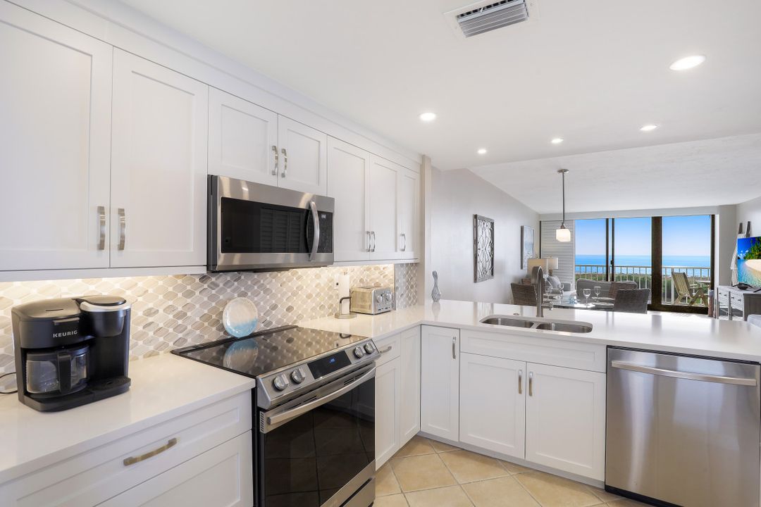 440 Seaview Ct #905, Marco Island, FL 34145