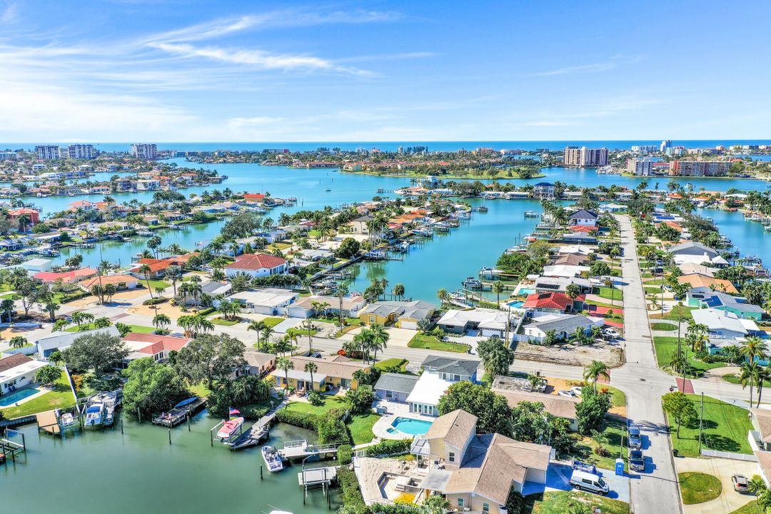 120 79th St S, St. Petersburg, FL 33707