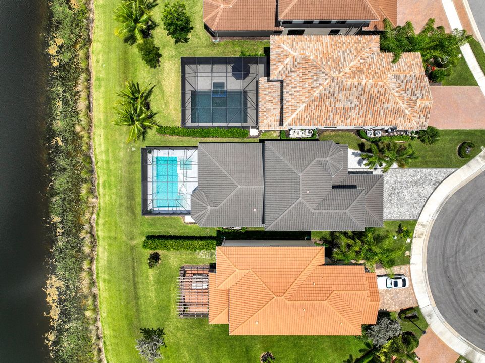 4448 Aurora St, Naples, FL 34119