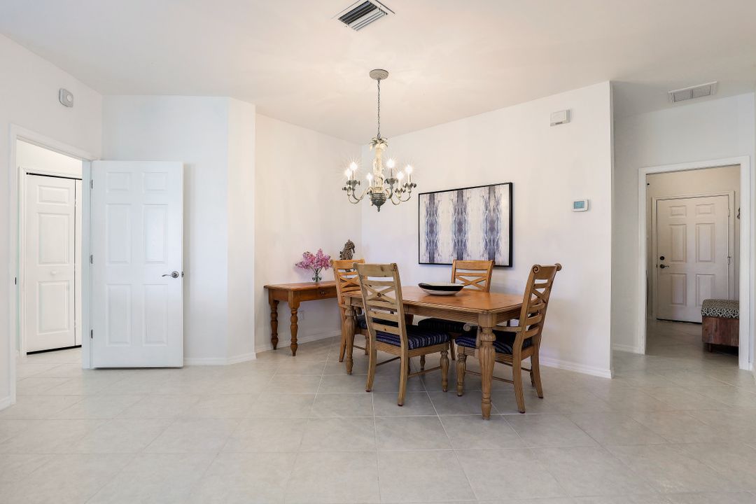 5870 3 Iron Dr #4-401, Naples, FL 34110