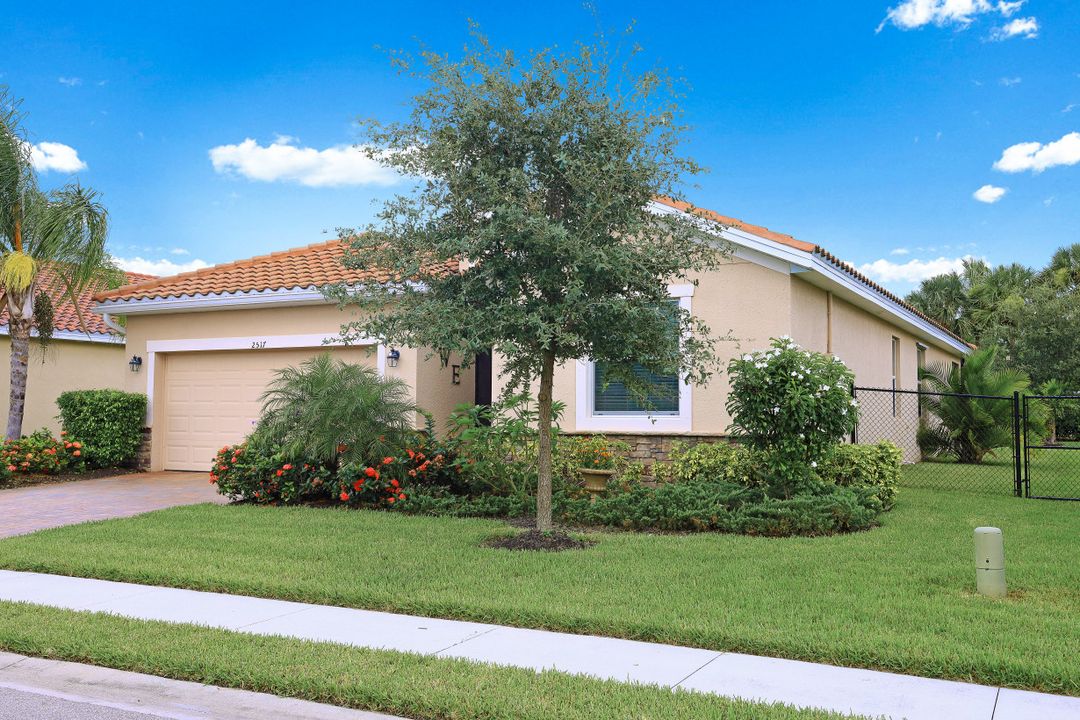 2517 Caslotti Way, Cape Coral, FL 33909
