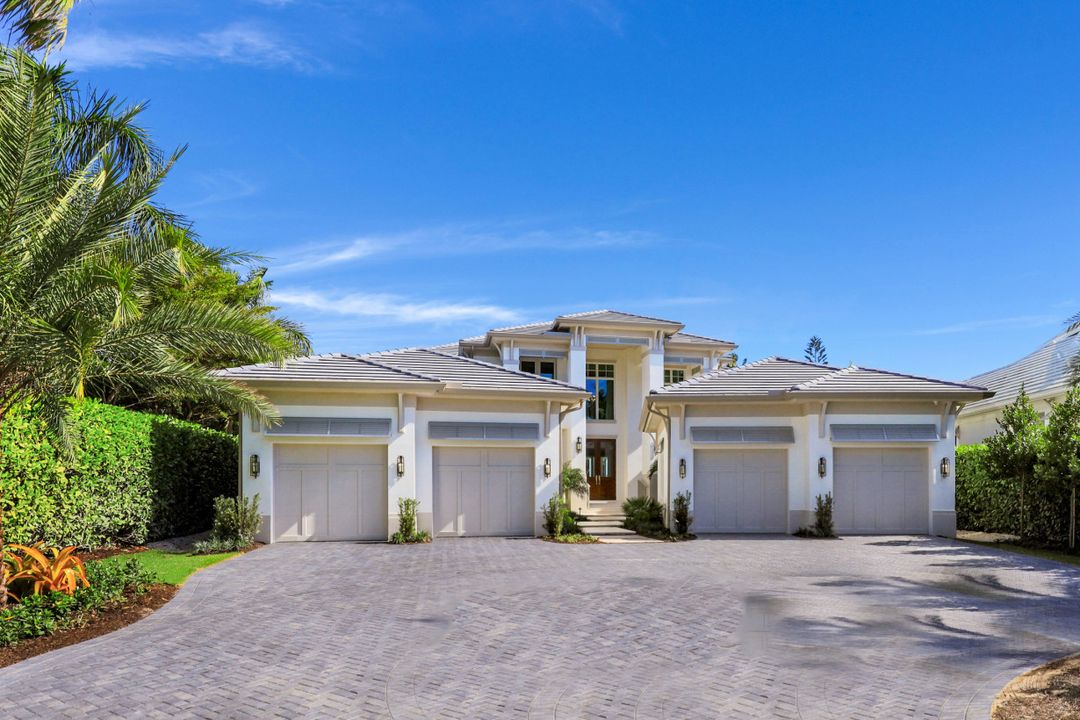 940 17th Ave S, Naples, FL 34102