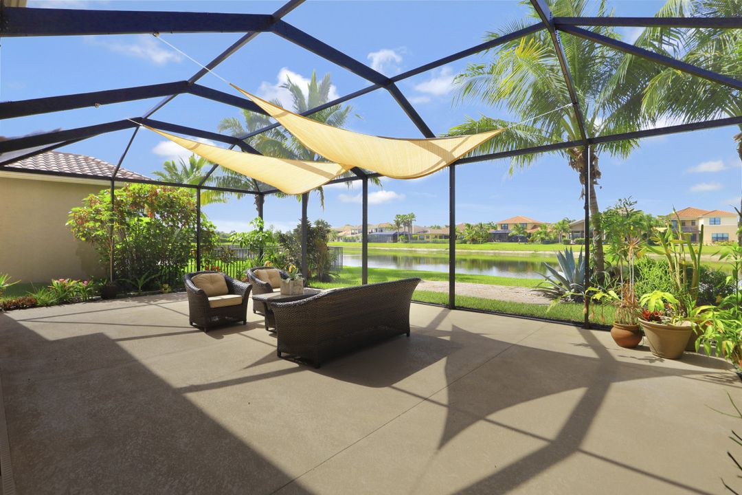 3718 Pleasant Springs Dr, Naples, FL 34119