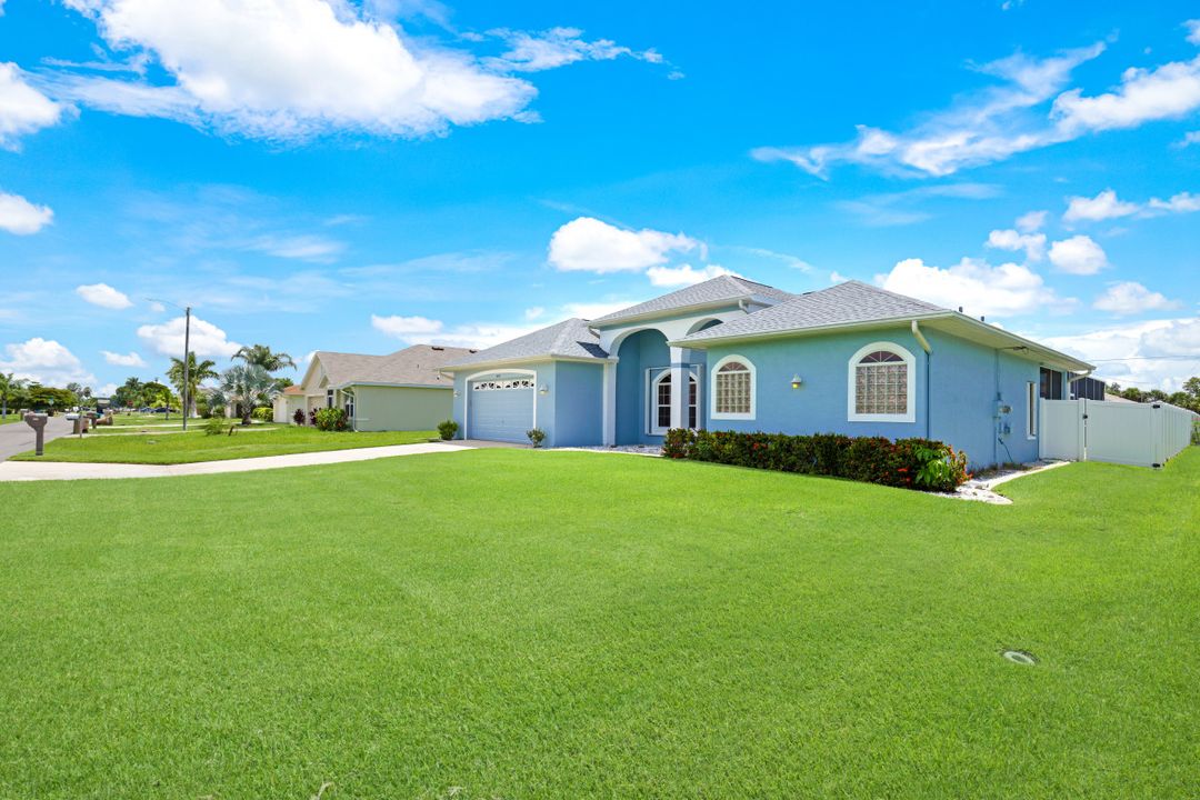 3023 SE 8th Ave, Cape Coral, FL 33904