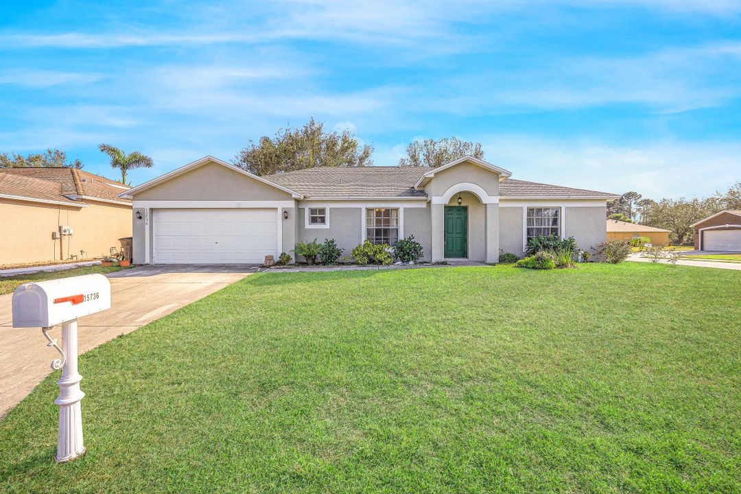 15736 Sunny Crest Ln, Fort Myers, FL 33905