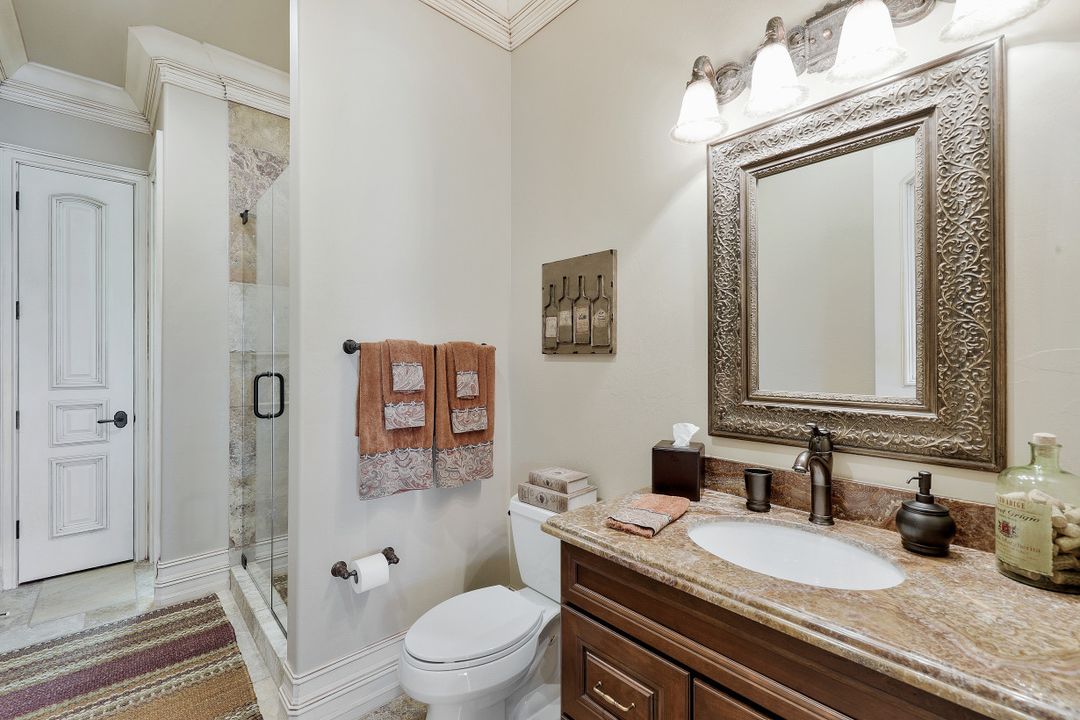 6411 Highcroft Dr, Naples, FL 34119