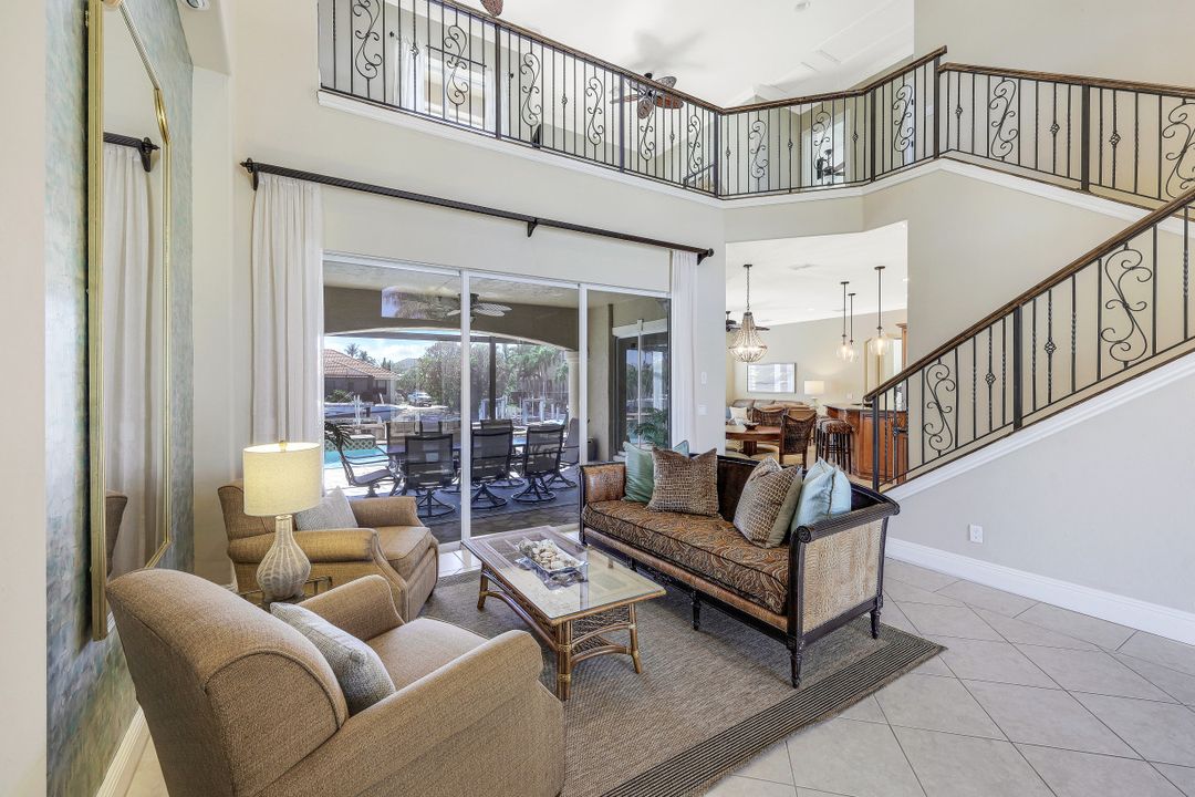 707 Plantation Ct, Marco Island, FL 34145