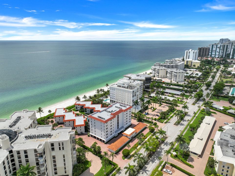 3333 Gulf Shore Blvd N #103, Naples, FL 34103