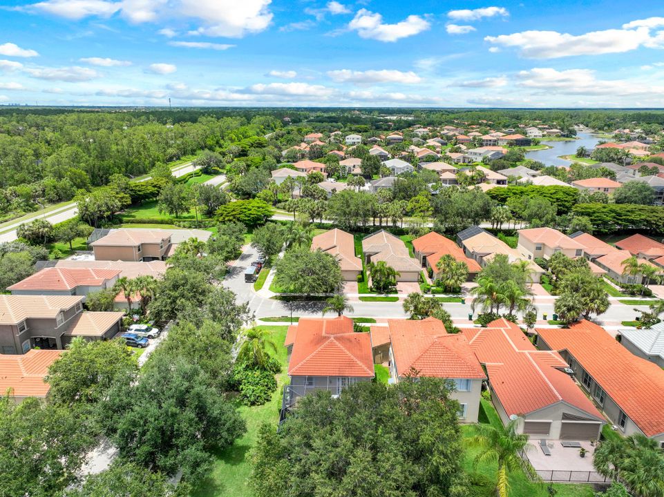 1794 Ribbon Fan Ln, Naples, FL 34119