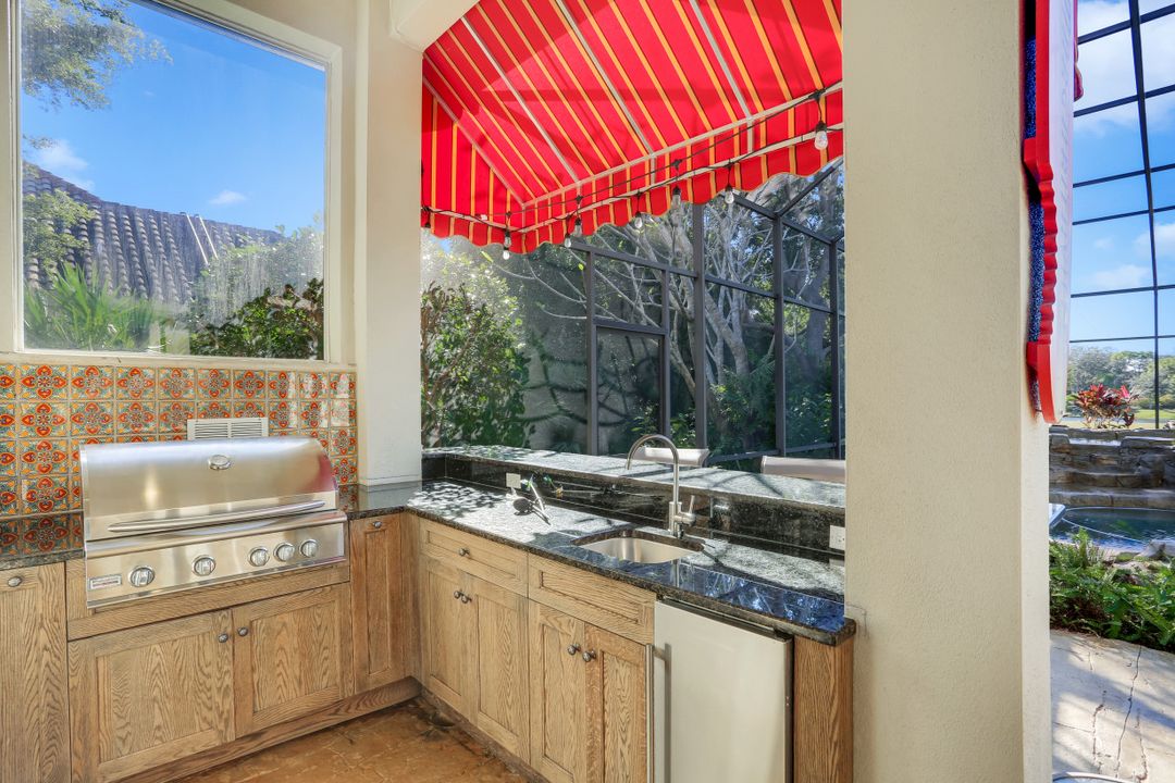 25150 Ridge Oak Dr, Bonita Springs, FL 34134