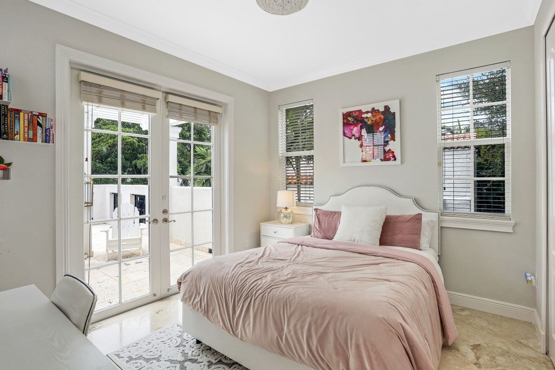 1539 Plasentia Ave, Coral Gables, FL 33134