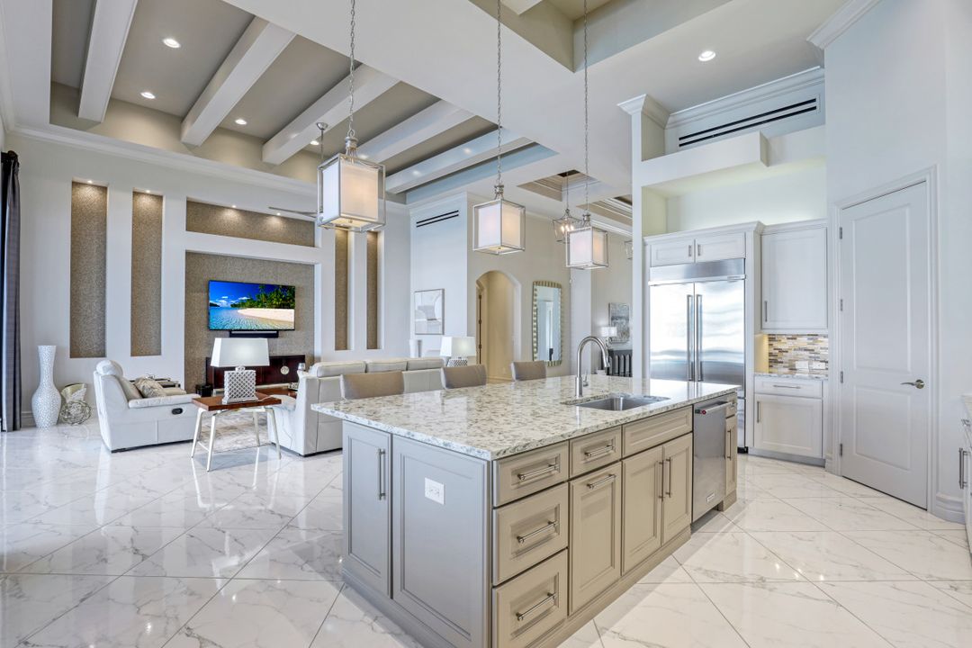 16459 Seneca Way, Naples, FL 34110