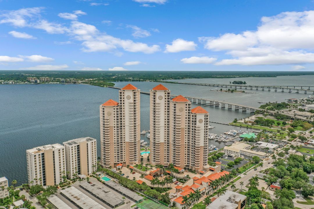 2090 W First St #808, Fort Myers, FL 33901