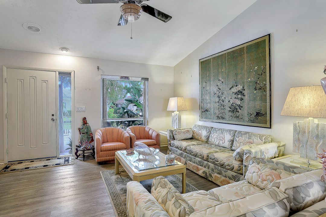 44 Algonquin Ct, Marco Island, FL 34145