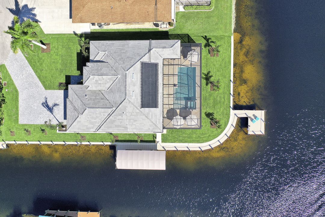 4934 SW 2nd Pl, Cape Coral, FL 33914