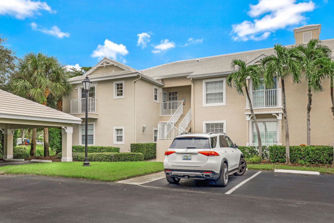 1101 Sweetwater Ln #1201, Naples, FL 34110