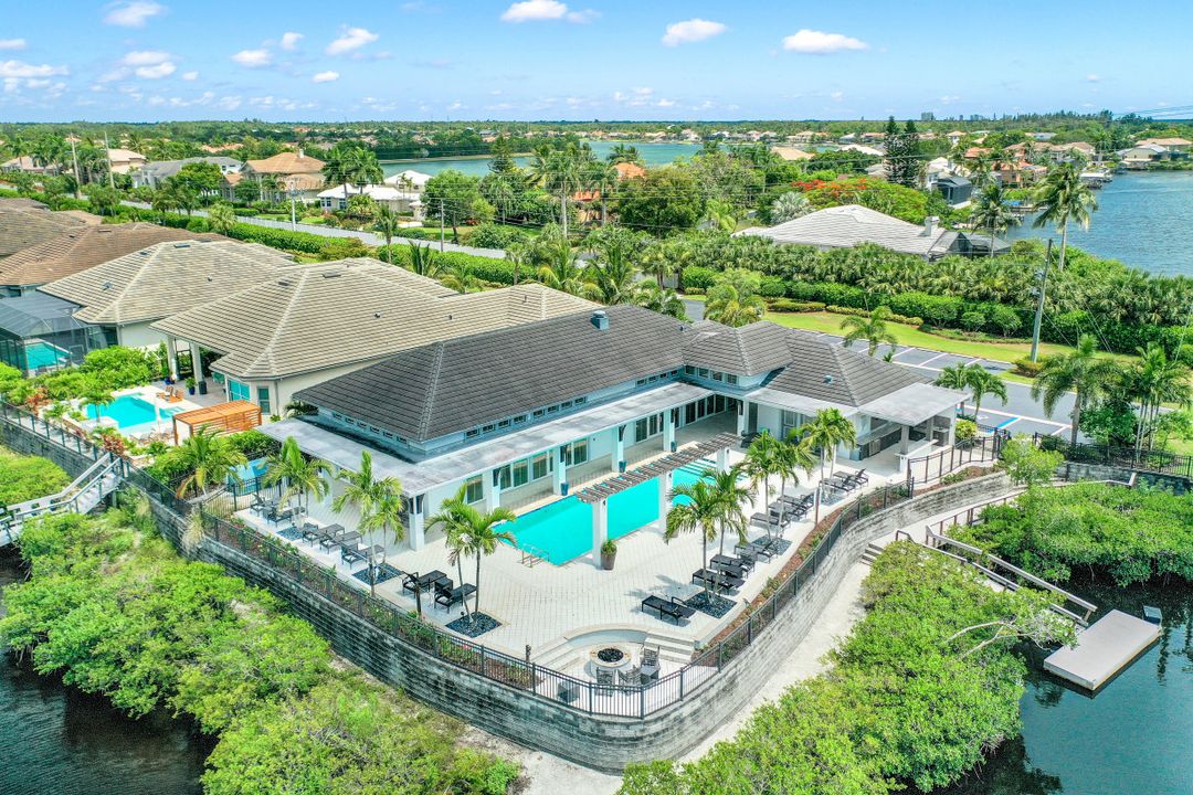 17212 Hidden Estates Cir, Fort Myers, FL 33908