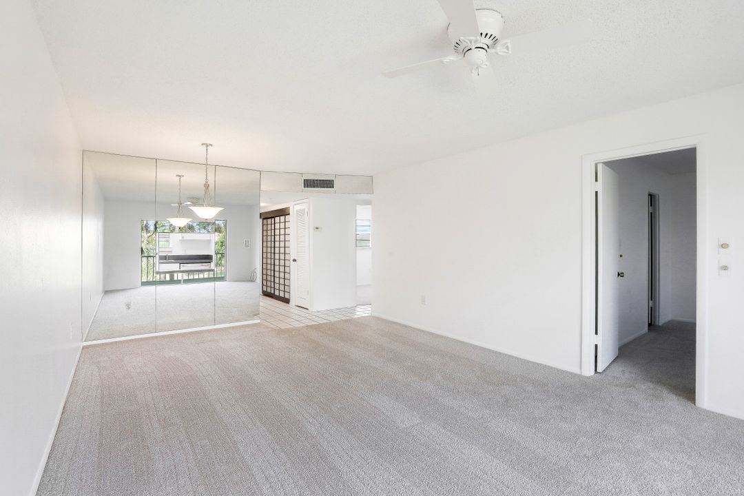 200 Turtle Lake Ct #303, Naples, FL 34105