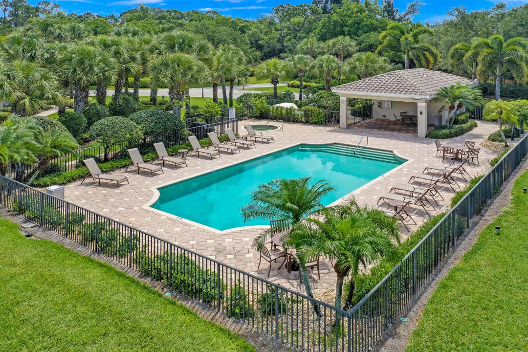 7050 Bay Woods Lake Ct #201, Fort Myers, FL 33908