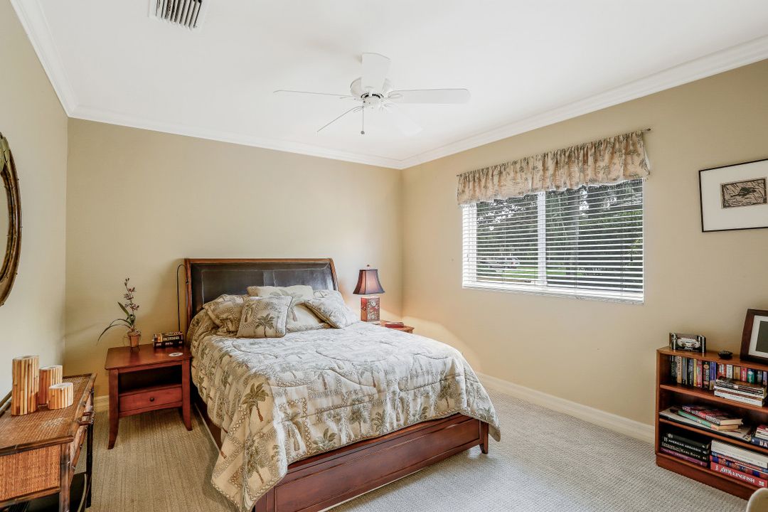 581 Wedgewood Way, Naples, FL 34119