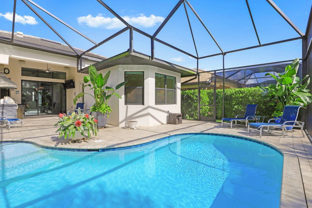 10102 Palazzo Dr, Naples, FL 34119