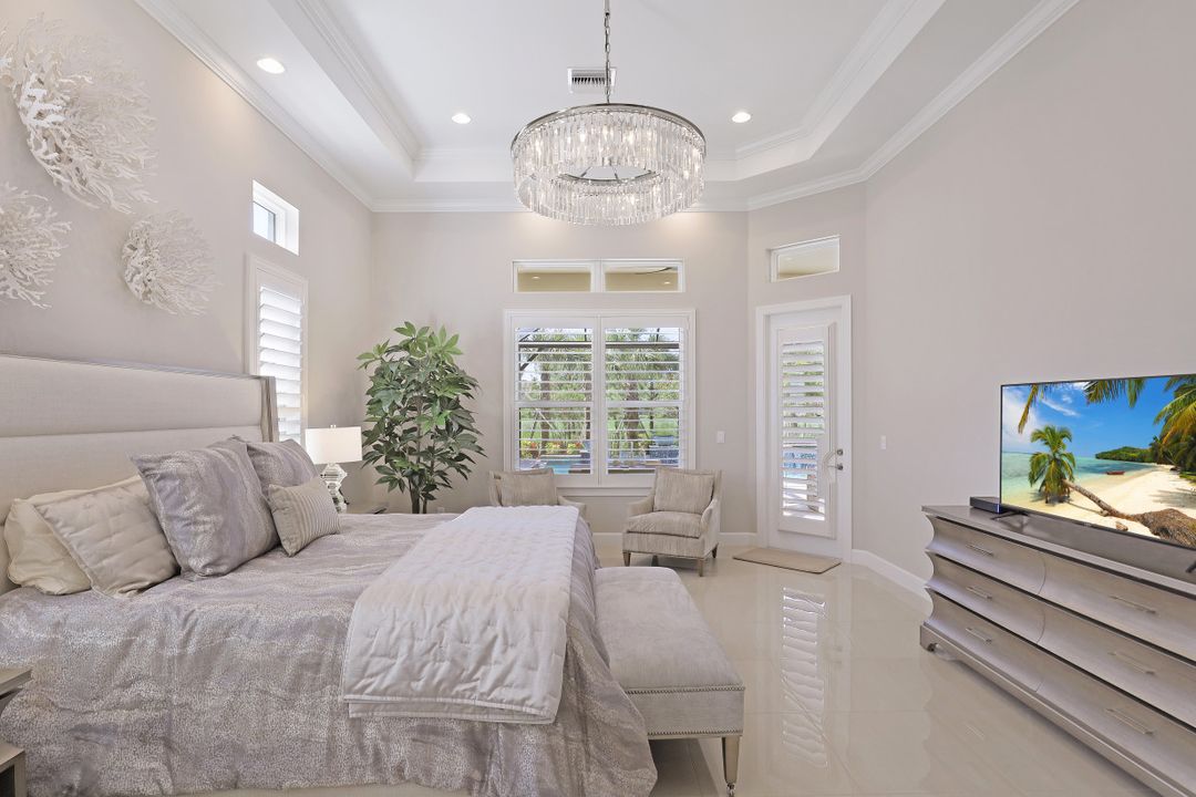 9328 Tulipano Ter, Naples, FL 34119