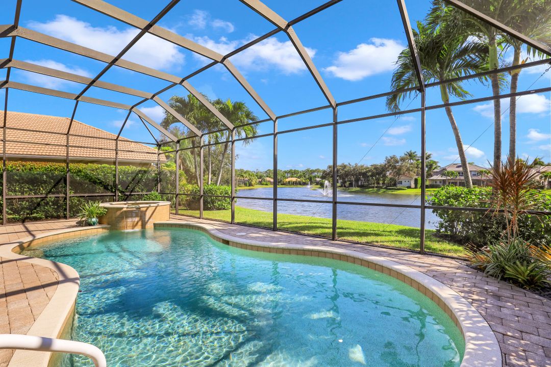 9699 Wilshire Lakes Blvd, Naples, FL 34109