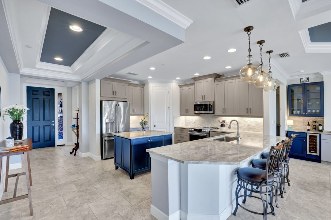 9658 Montelanico Loop #102, Naples, FL 34119