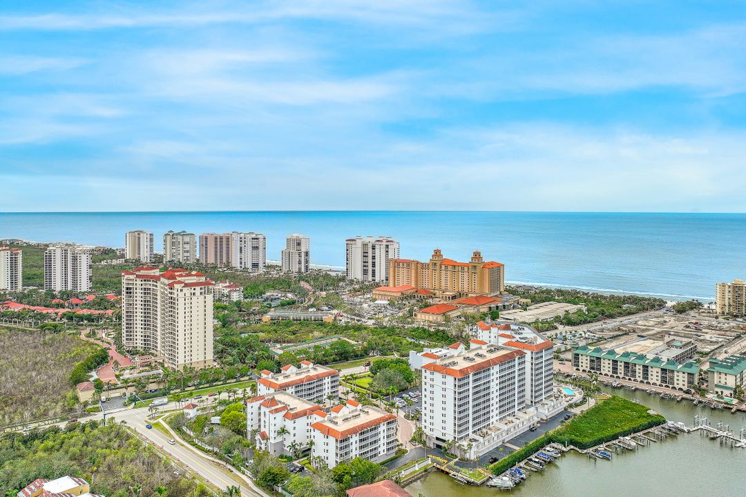 450 Launch Cir #401, Naples, FL 34108