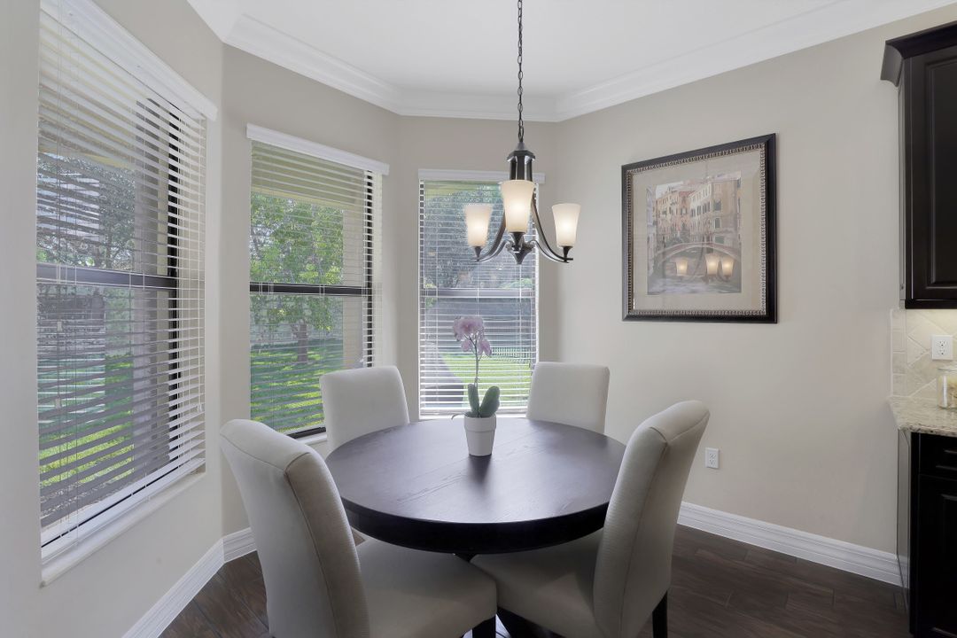 3271 Pacific Dr, Naples, FL 34119