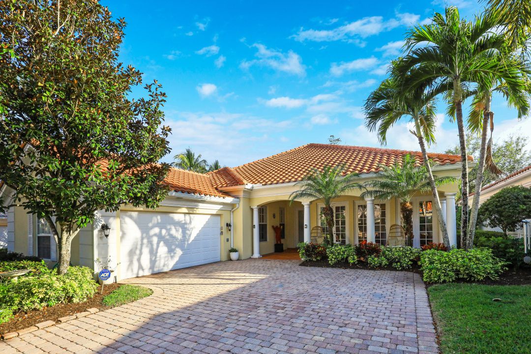 5104 Inagua Way, Naples, FL 34119