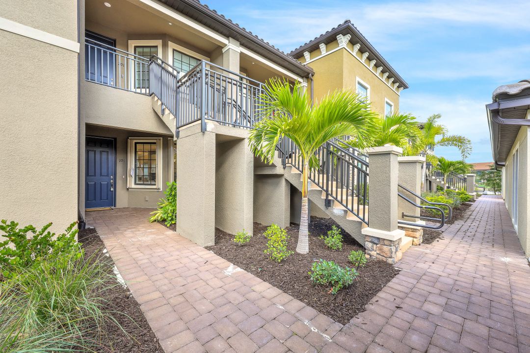 9403 Pocida Ct #101, Naples, FL 34119